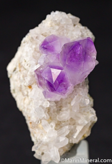 Amethyst on Quartz from Swimming Pool Pocket, Jackson's Crossroads, Wilkes Co., Georgia, USA [db_pics/pics/D234a.jpg]