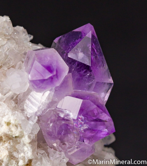 Amethyst on Quartz from Swimming Pool Pocket, Jackson's Crossroads, Wilkes Co., Georgia, USA [db_pics/pics/D234c.jpg]