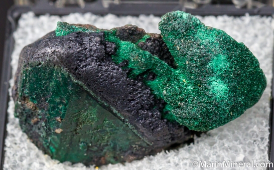 Chalcocite, Malachite after Azurite, Malachite from Ajo, Pima Co., Arizona, USA [db_pics/pics/D469a.jpg]