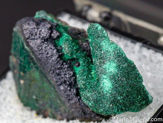 Chalcocite, Malachite after Azurite, Malachite from Ajo, Pima Co., Arizona, USA [db_pics/pics/D469b.jpg]
