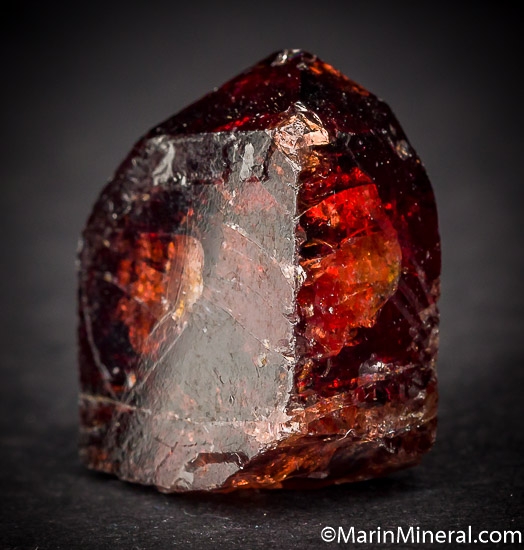 Zircon from Mashewa, Tanga Region, Tanzania [db_pics/pics/J301c.jpg]