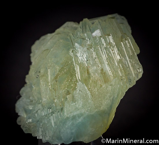 Prehnite from Merelani Hills, Arusha, Tanzania [db_pics/pics/J485b.jpg]