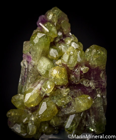 Vesuvianite from Jeffrey Mine, Asbestos, Quebec, Canada [db_pics/pics/J589a.jpg]