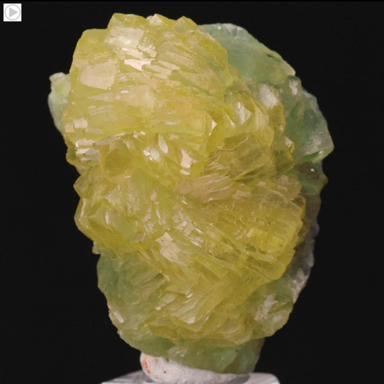 Prehnite from Merelani Hills, Arusha, Tanzania [db_pics/pics/K197.mp4]