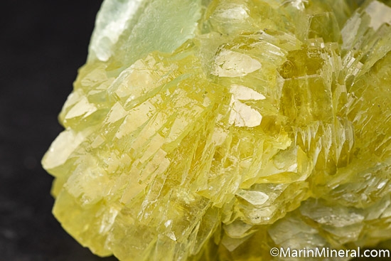 Prehnite from Merelani Hills, Arusha, Tanzania [db_pics/pics/K197c.jpg]