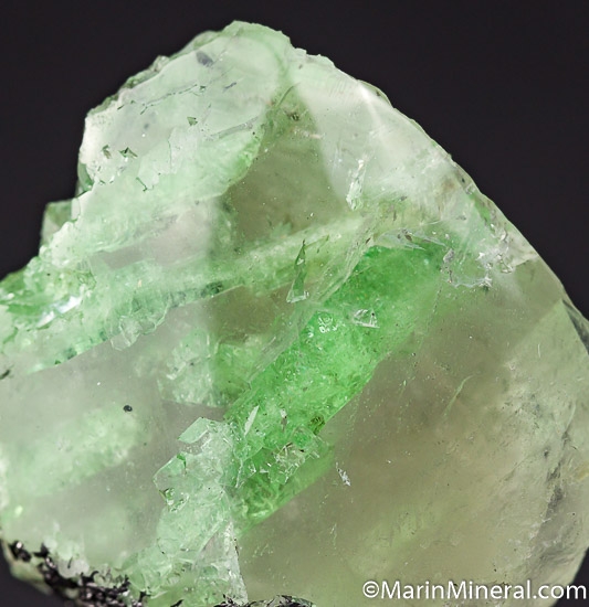 Tsavorite in Quartz from Merelani Hills, Arusha, Tanzania [db_pics/pics/K253c.jpg]
