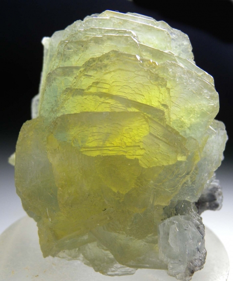 Prehnite from Merelani Hills, Arusha, Tanzania [db_pics/pics/K452d.jpg]