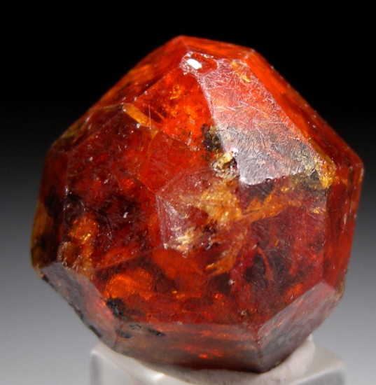 Spessartine from Nani, Loliondo, Tanzania [db_pics/pics/K529a.jpg]