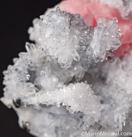 Rhodochrosite on quartz from American Tunnel, Silverton, Colorado, USA [db_pics/pics/M453c.jpg]