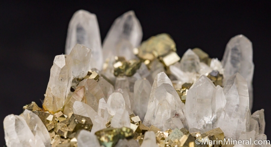 Quartz with Pyrite from Oppu Mine, Amori, honshu, Japan [db_pics/pics/M468e.jpg]