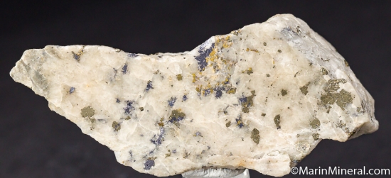 Gold in Quartz from Empire Mine, Grass Valley, Nevada Co., California, USA [db_pics/pics/M687a.jpg]