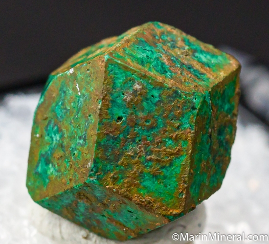 Malachite after Cuprite from Chessy, Rhone-Alpes, France [db_pics/pics/M875b.jpg]