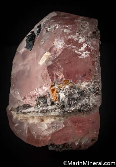 Morganite from Minas Gerais, Brazil [db_pics/pics/SM511a.jpg]