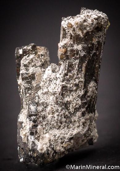 Leucophanite on Birnessite after Serandite from Mont St. Hilaire, Quebec, Canada [db_pics/pics/SM781b.jpg]