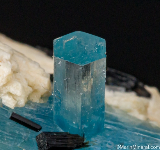 Aquamarine on Orthoclase from Erongo Mountains, Namibia [db_pics/pics/ST141e.jpg]