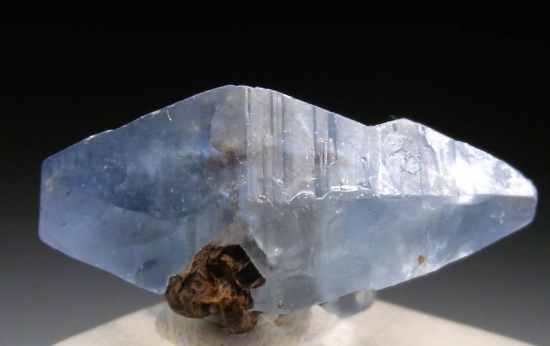 Sapphire from Ratnapura, Sri Lanka [db_pics/pics/SV383a.jpg]