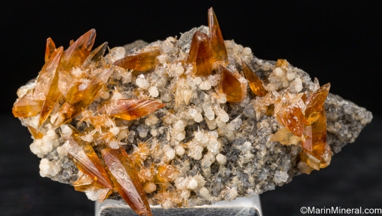 Calcite with Chabazite, Thompsonite from Craigs Quarry, Ballymena, Co. Antrim, Ireland [db_pics/pics/SV454a.jpg]