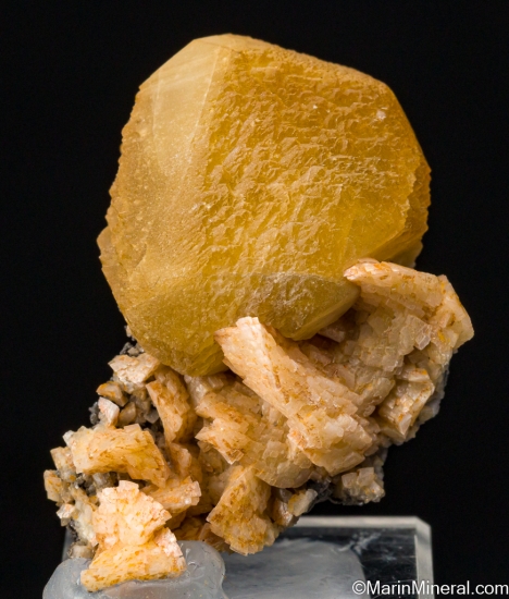 Calcite on Dolomite from Augharmore Quarry, Augharmore, Co. Sligo, Ireland [db_pics/pics/SV500a.jpg]
