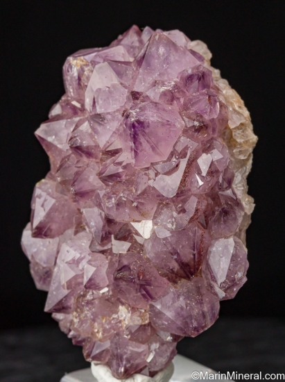 Amethyst from Keem, Achill Island, Co. Mayo, Ireland [db_pics/pics/SV522b.jpg]