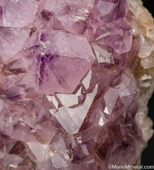 Amethyst from Keem, Achill Island, Co. Mayo, Ireland [db_pics/pics/SV522f.jpg]