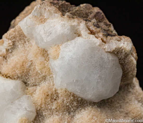 Analcime on Stilbite from Giants Causeway, Co. Antrim, Ireland [db_pics/pics/SV529d.jpg]