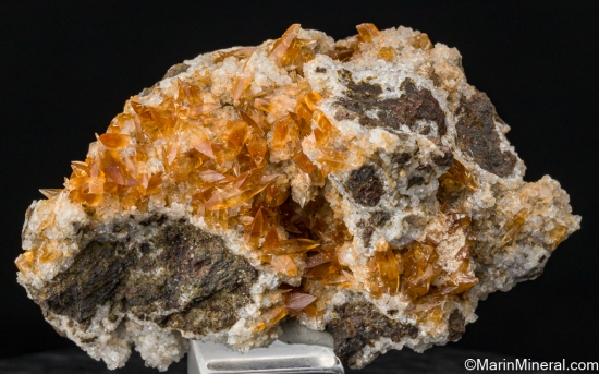 Calcite on Chabazite from Craigs Quarry, Ballymena, Co. Antrim, Ireland [db_pics/pics/SV543a.jpg]