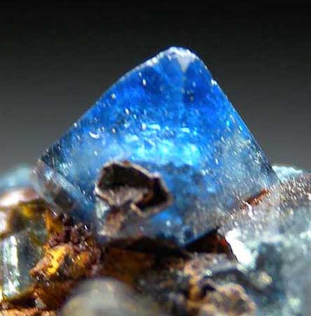Scorodite from Pingtouling Mine, Guangdong Prov., China [db_pics/pics/a254d.jpg]