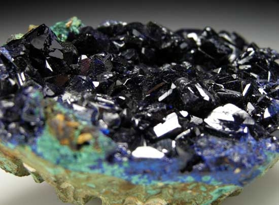 Azurite with Malachite from Liufengshan Copper Mine, Anhui Prov., China [db_pics/pics/a397b.jpg]