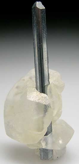 Stibnite with Calcite from Henan Prov., China [db_pics/pics/a610a.jpg]