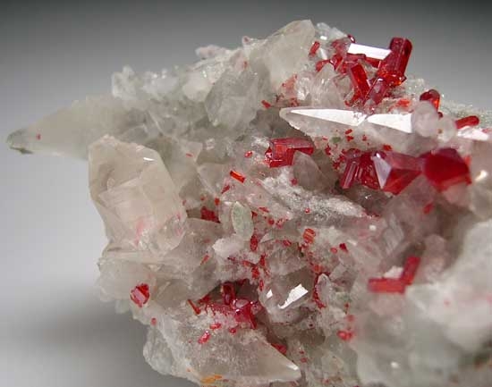 Realgar with Calcite from Shimen Realgar Mine, Hunan, China [db_pics/pics/a626b.jpg]