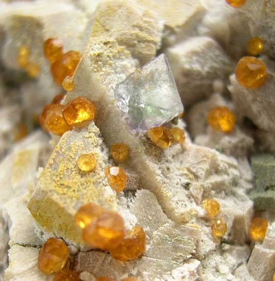 Fluorite, Spessartine, Mica on Orthoclase from Tongbei, Fujian Prov., China [db_pics/pics/a661b.jpg]