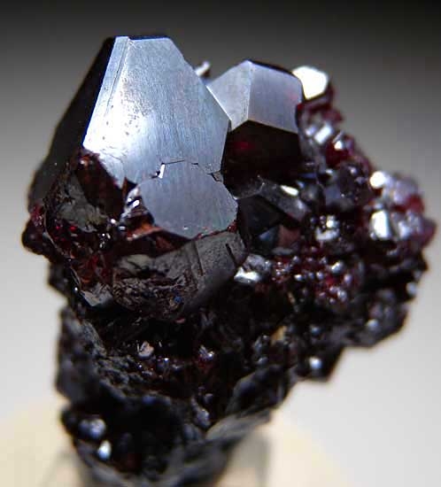 Cuprite from Red Dome Mine, Chillagoe, Queensland, Australia [db_pics/pics/a756b.jpg]