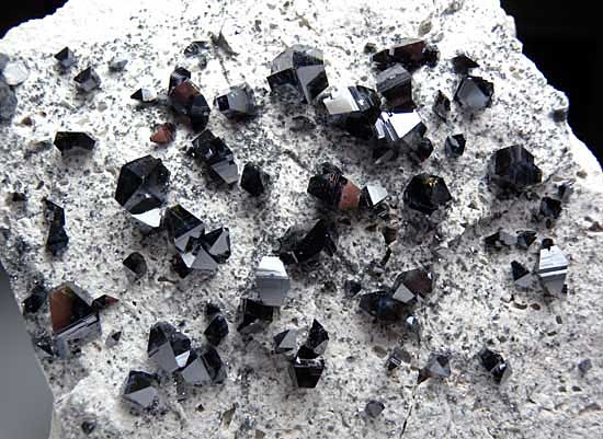 Anatase from Kharan Mountain, Balochistan, Pakistan [db_pics/pics/a837b.jpg]