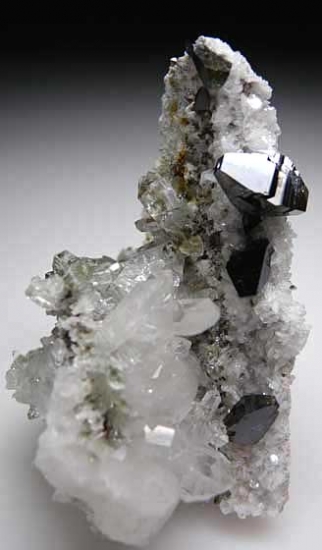 Anatase with Quartz from Kharan Mountain, Balochistan, Pakistan [db_pics/pics/a841a.jpg]