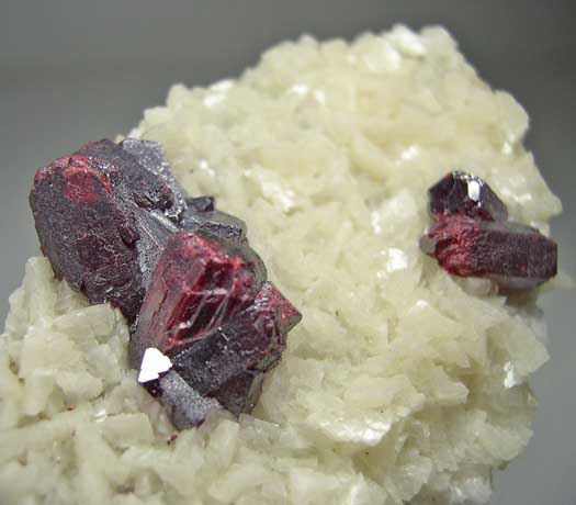 Cinnabar on Dolomite from Tongren, Guizhou, China [db_pics/pics/a897c.jpg]