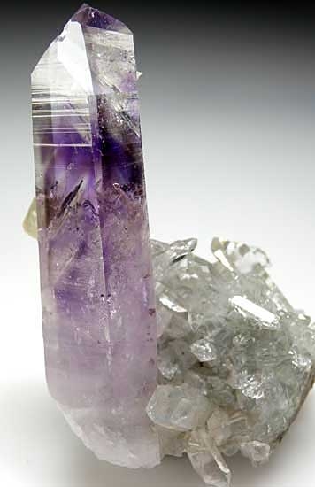 Quartz with Prehnite from Goboboseb Mountains, Brandberg District, Namibia [db_pics/pics/af238b.jpg]