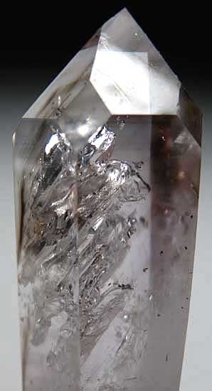 Quartz from Goboboseb Mountains, Brandberg District, Namibia [db_pics/pics/af244b.jpg]
