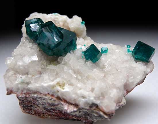 Dioptase on Calcite from Tsumeb, Namibia [db_pics/pics/af395d.jpg]