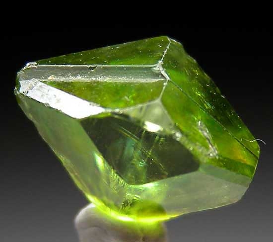 Sphene from near Mahenge, Tanzania [db_pics/pics/af427a.jpg]