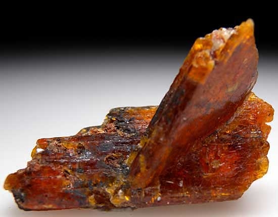 Kyanite from Nani, Loliondo, Arusha Region, Tanzania [db_pics/pics/af614c.jpg]
