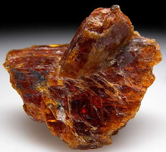 Kyanite from Nani, Loliondo, Arusha Region, Tanzania [db_pics/pics/af624a.jpg]