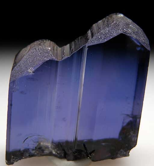 Tanzanite from Merelani Hills, Lelatema Mtns., Arusha Region, Tanzania [db_pics/pics/af713a.jpg]