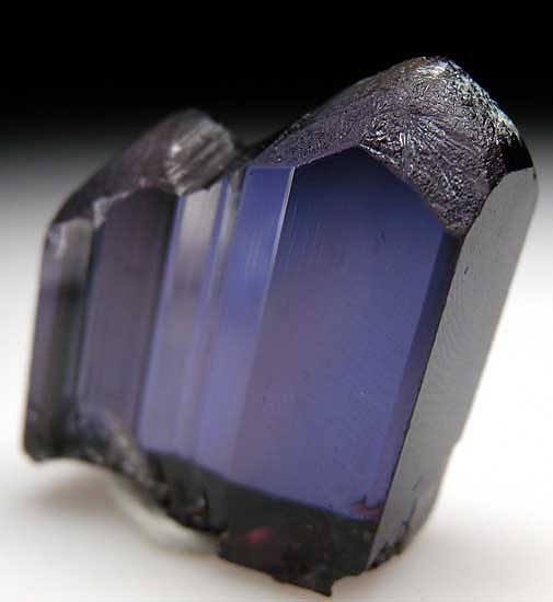 Tanzanite from Merelani Hills, Lelatema Mtns., Arusha Region, Tanzania [db_pics/pics/af713c.jpg]