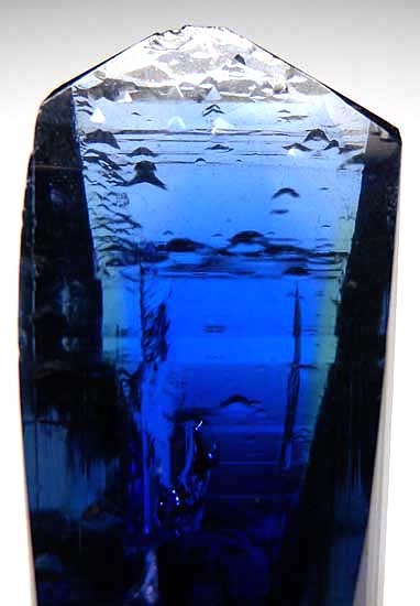 Tanzanite from Merelani Hills, Lelatema Mtns., Arusha Region, Tanzania [db_pics/pics/af715d.jpg]