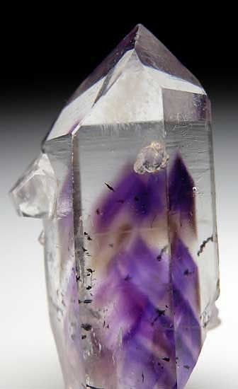 Quartz with Analcime from Goboboseb Mountains, Brandberg District, Namibia [db_pics/pics/af805c.jpg]
