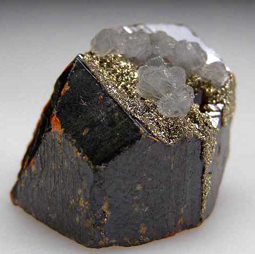 Sphalerite with Pyrite and Calcite (?) from Merelani Hills, Lelatema Mtns., Arusha Region, Tanzania [db_pics/pics/af841a.jpg]