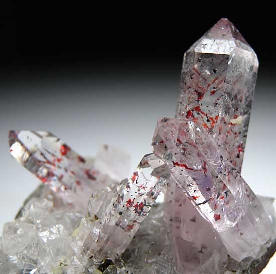 Quartz from Goboboseb Mountains, Brandberg District, Namibia [db_pics/pics/af860b.jpg]