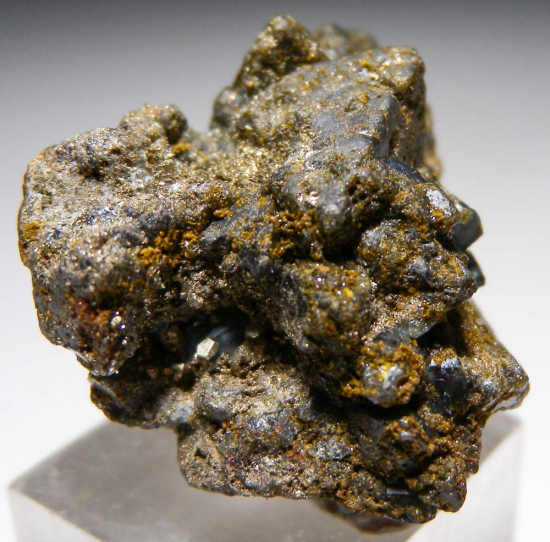 Scorodite with Beudantite from Mina Oujela, Mapimi, Durango, Mexico [db_pics/pics/au199c.jpg]