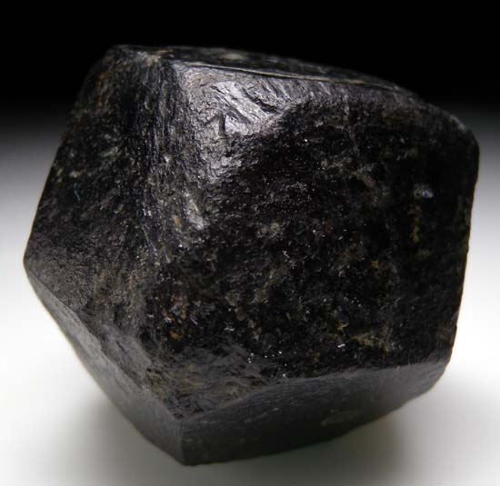 Chamosite psuedo. Almandine from Michigamme Mine, Marquette Co., Michigan [db_pics/pics/b165b.jpg]