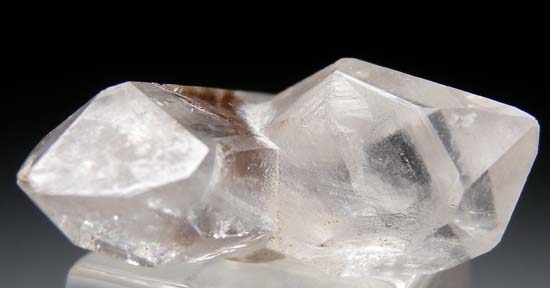 Brookite in Quartz from Kharan, Balochistan, Pakistan [db_pics/pics/b666c.jpg]